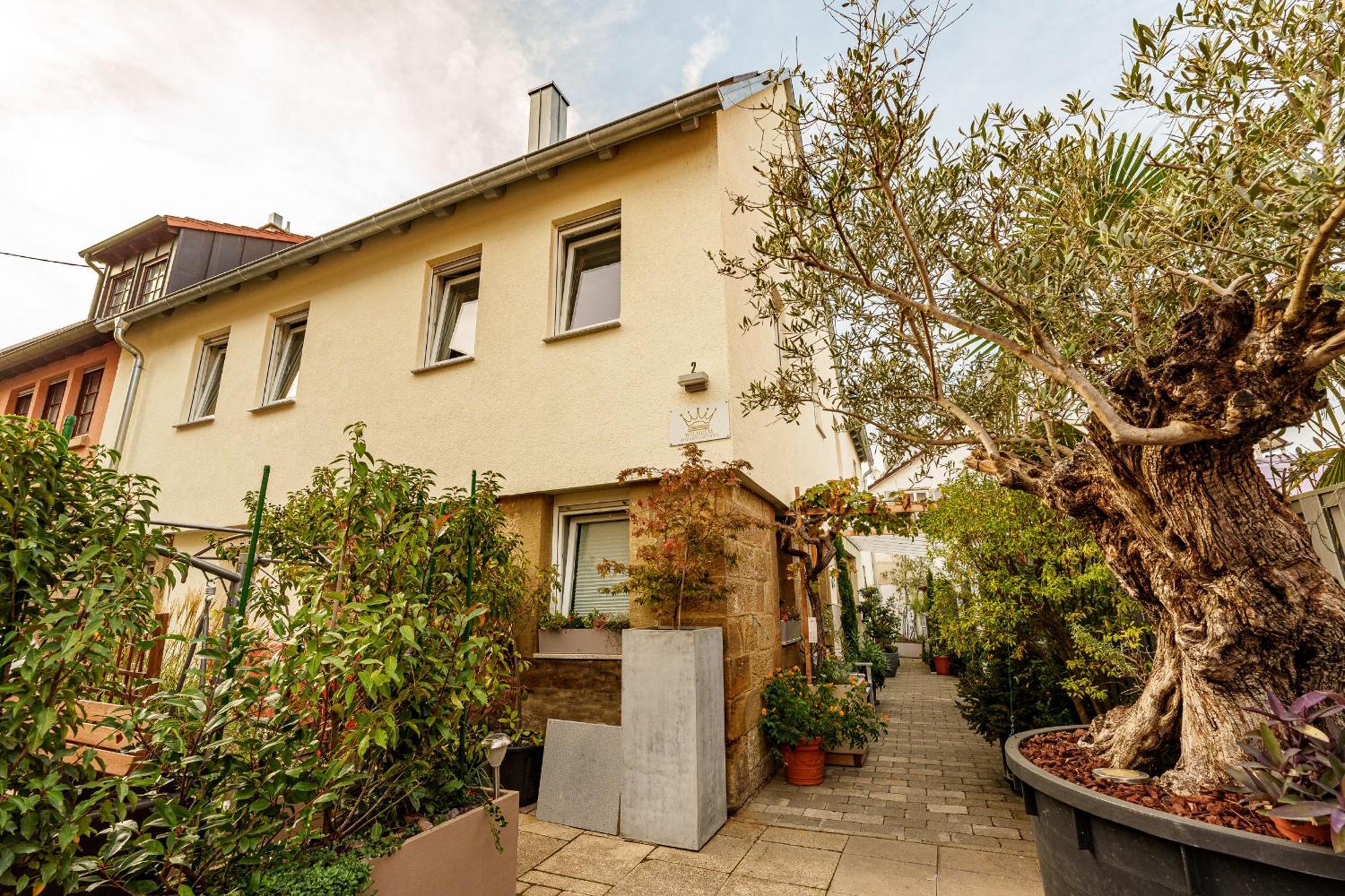 Wilhelm Appartements 100Qm Im Zentrum Brackenheim Naehe Tripsdrill Eksteriør billede